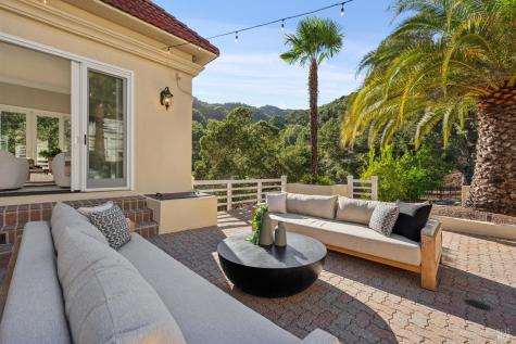 626 Blackstone Drive San Rafael CA 94903