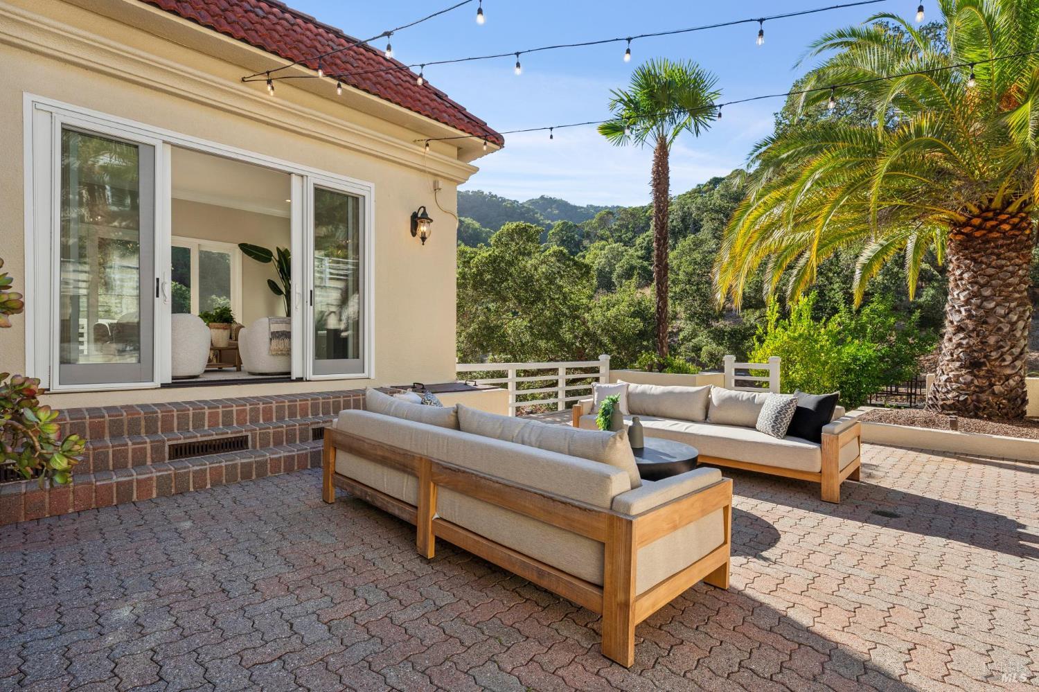 626 Blackstone Drive San Rafael CA 94903
