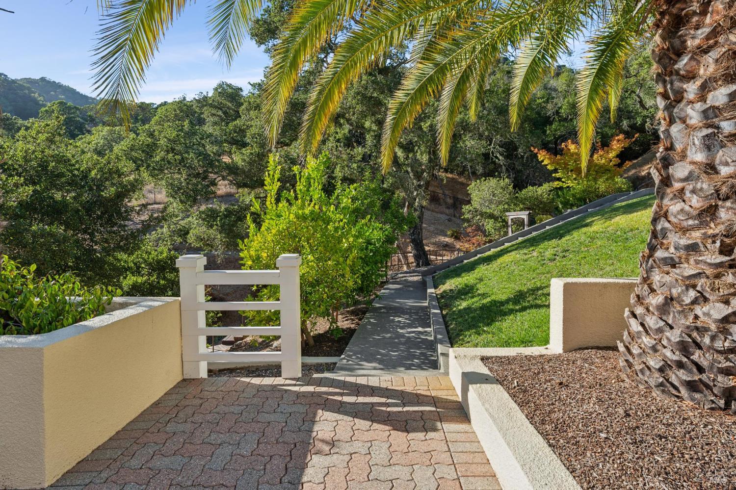 626 Blackstone Drive San Rafael CA 94903