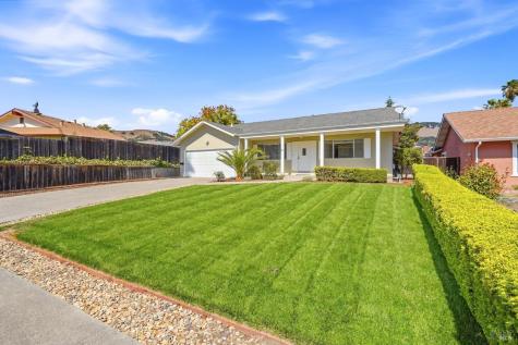 25 San Aleso Court Novato CA 94945