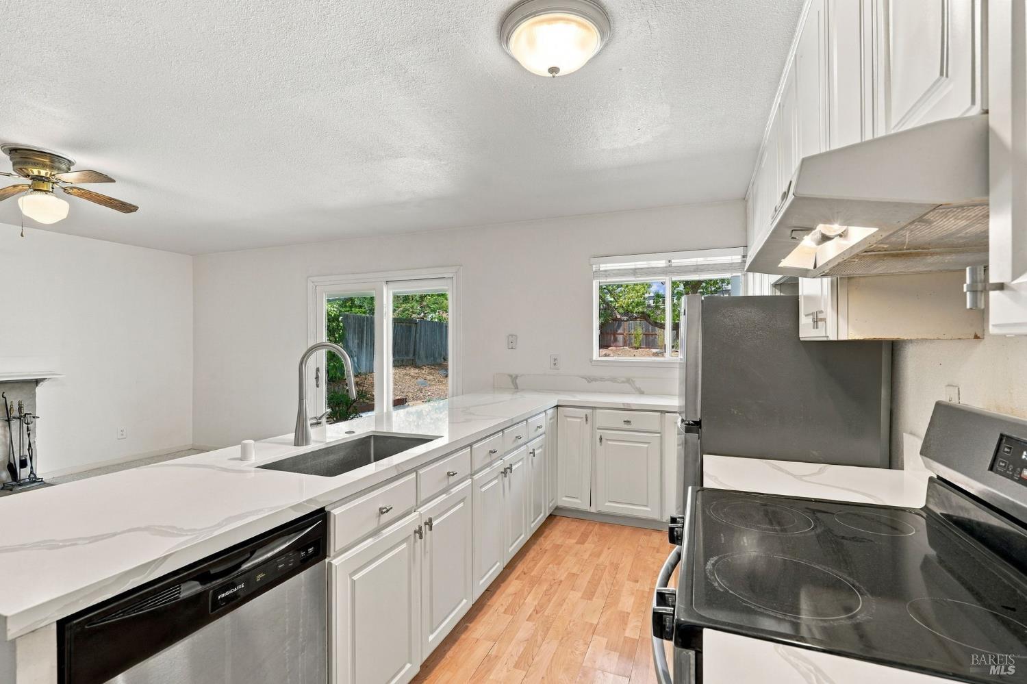 25 San Aleso Court Novato CA 94945