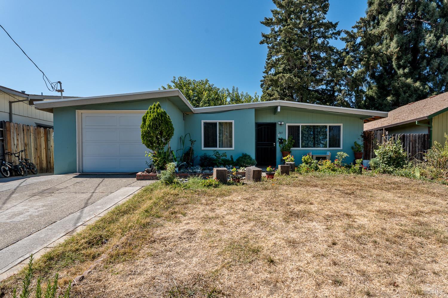 265 Irvington Drive Ukiah CA 95482