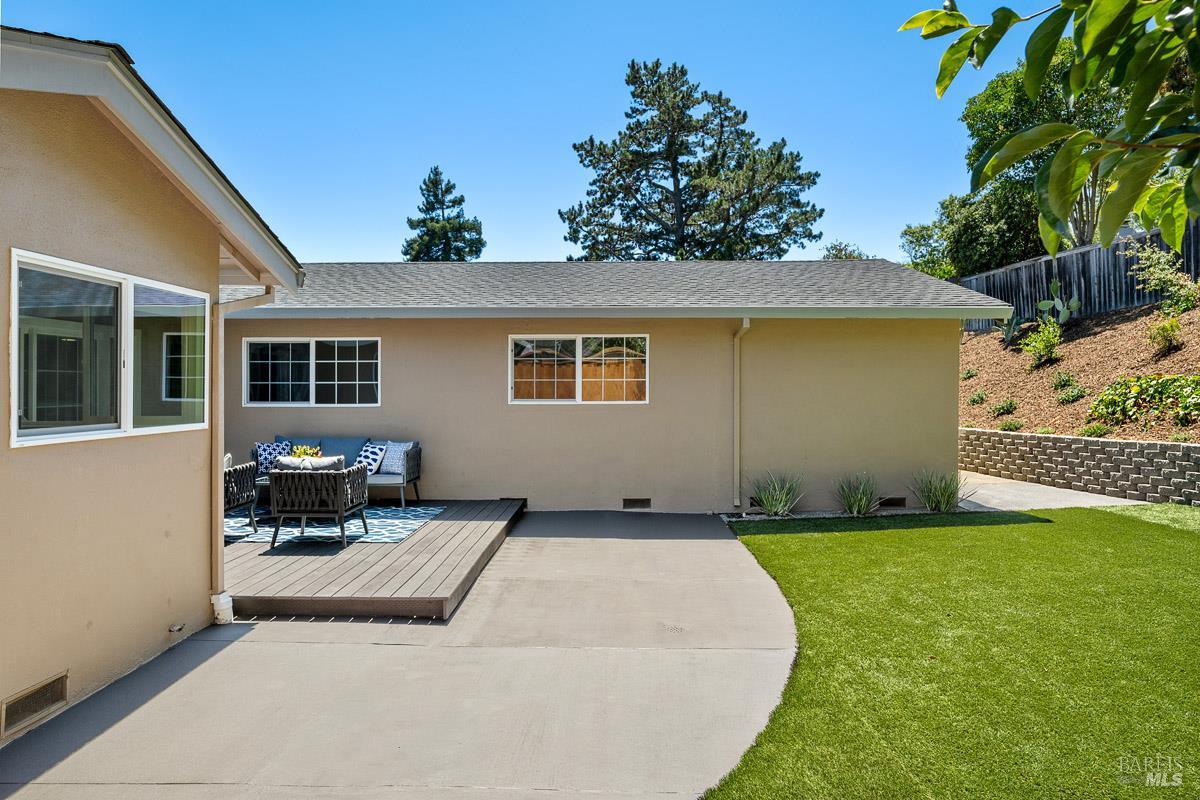 546 Pinewood Drive San Rafael CA 94903
