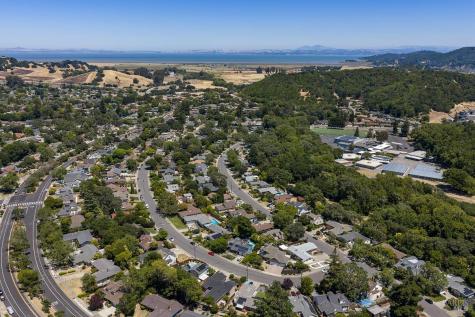 546 Pinewood Drive San Rafael CA 94903