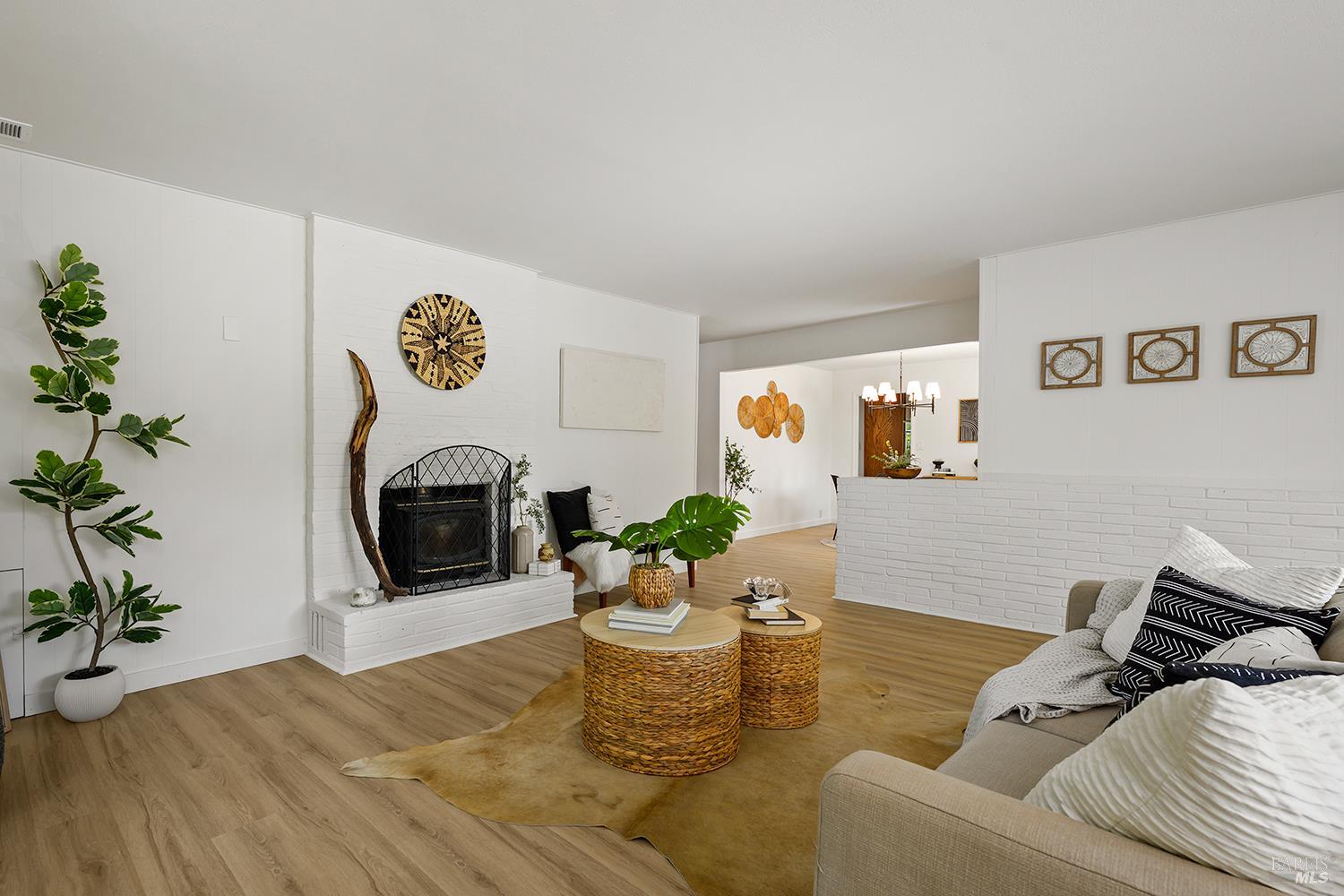 7898 Joyce Drive Sebastopol CA 95472