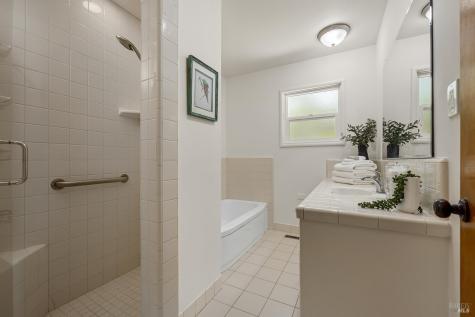 7898 Joyce Drive Sebastopol CA 95472