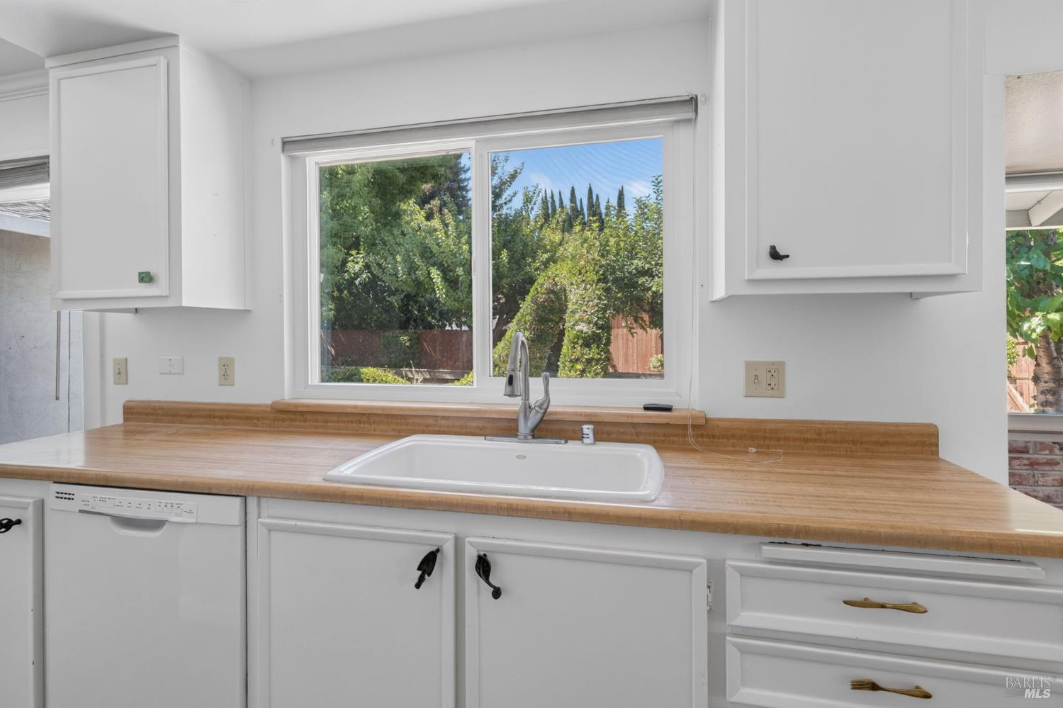 437 Valencia Lane Vacaville CA 95688