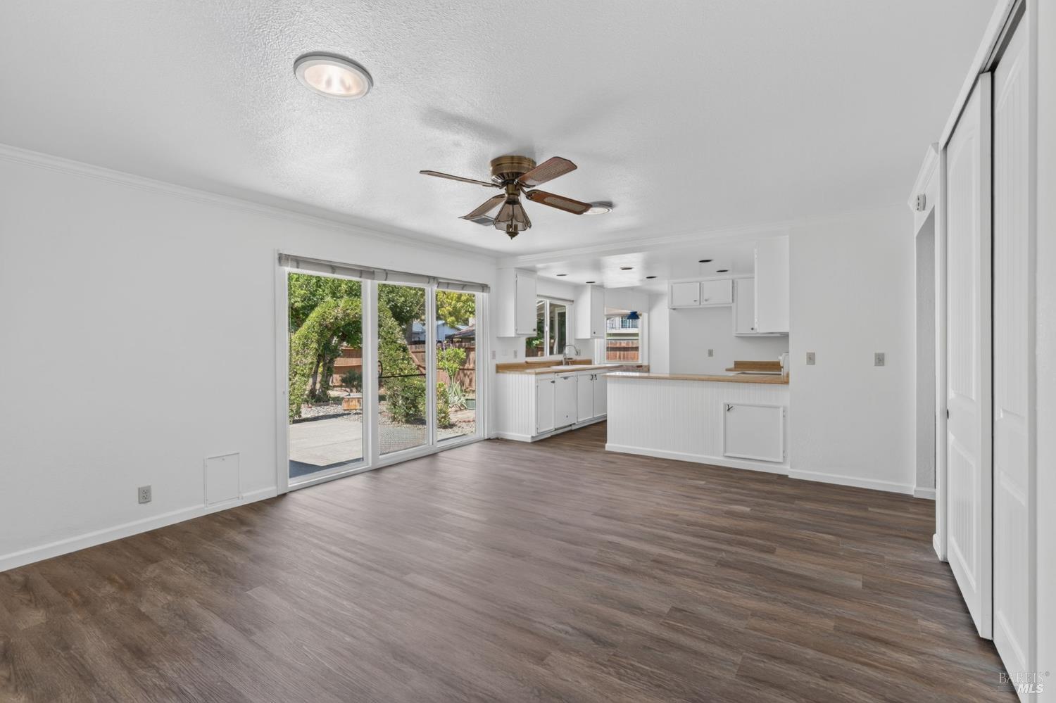 437 Valencia Lane Vacaville CA 95688