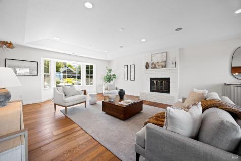1218 Highland Drive Novato CA 94949