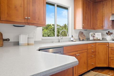 1218 Highland Drive Novato CA 94949