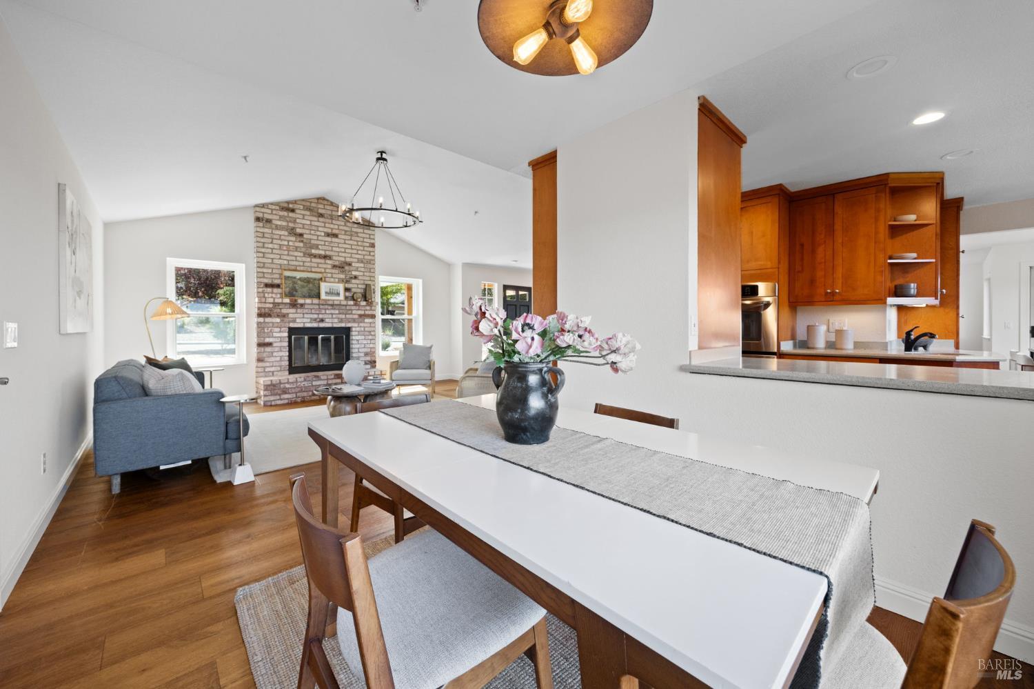 1218 Highland Drive Novato CA 94949