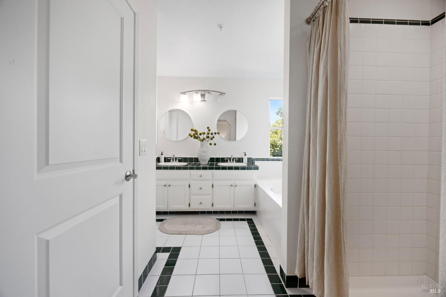 1218 Highland Drive Novato CA 94949