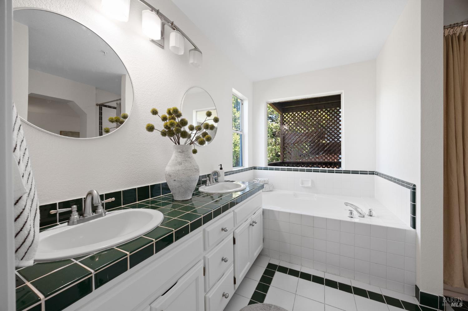 1218 Highland Drive Novato CA 94949