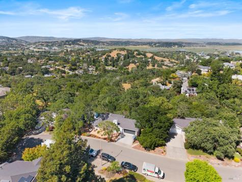 1218 Highland Drive Novato CA 94949