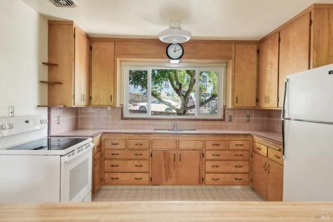 17705 Sunset Way Sonoma CA 95476