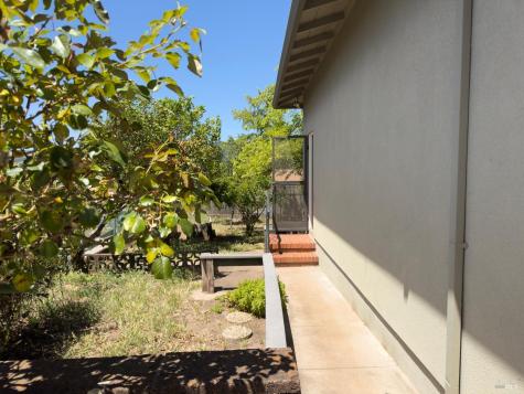 17705 Sunset Way Sonoma CA 95476