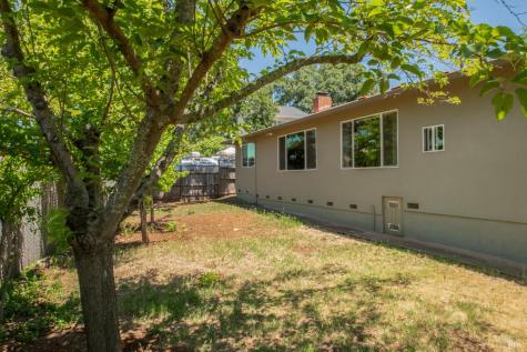 17705 Sunset Way Sonoma CA 95476