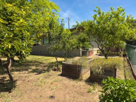 17705 Sunset Way Sonoma CA 95476