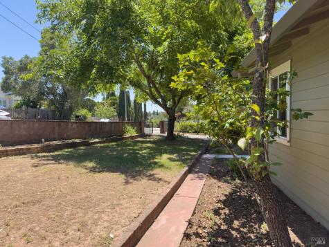 17705 Sunset Way Sonoma CA 95476