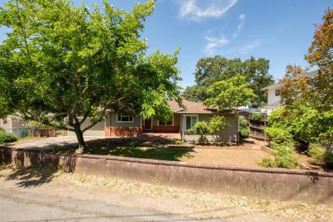 17705 Sunset Way Sonoma CA 95476