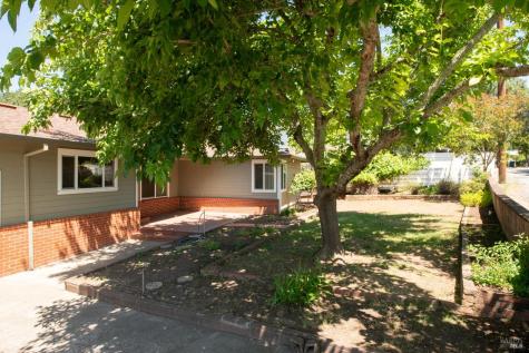 17705 Sunset Way Sonoma CA 95476