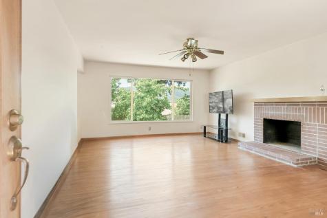 17705 Sunset Way Sonoma CA 95476
