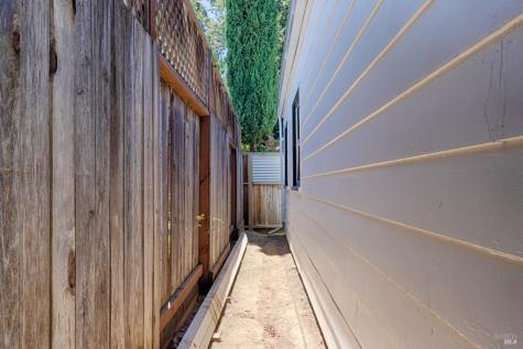 442 N Jefferson Street Cloverdale CA 95425