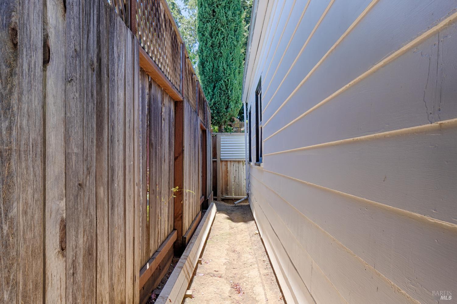 442 N Jefferson Street Cloverdale CA 95425
