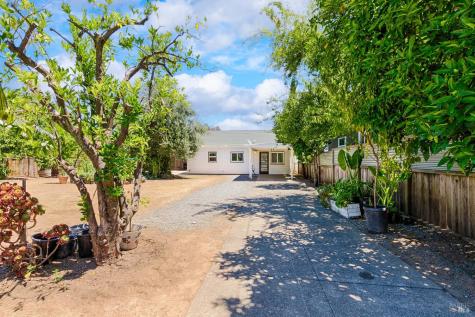 442 N Jefferson Street Cloverdale CA 95425