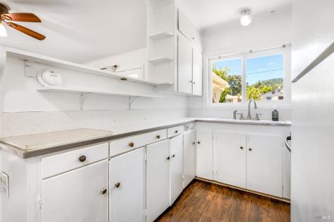 442 N Jefferson Street Cloverdale CA 95425