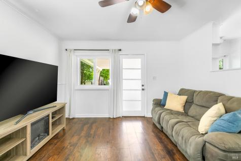 442 N Jefferson Street Cloverdale CA 95425