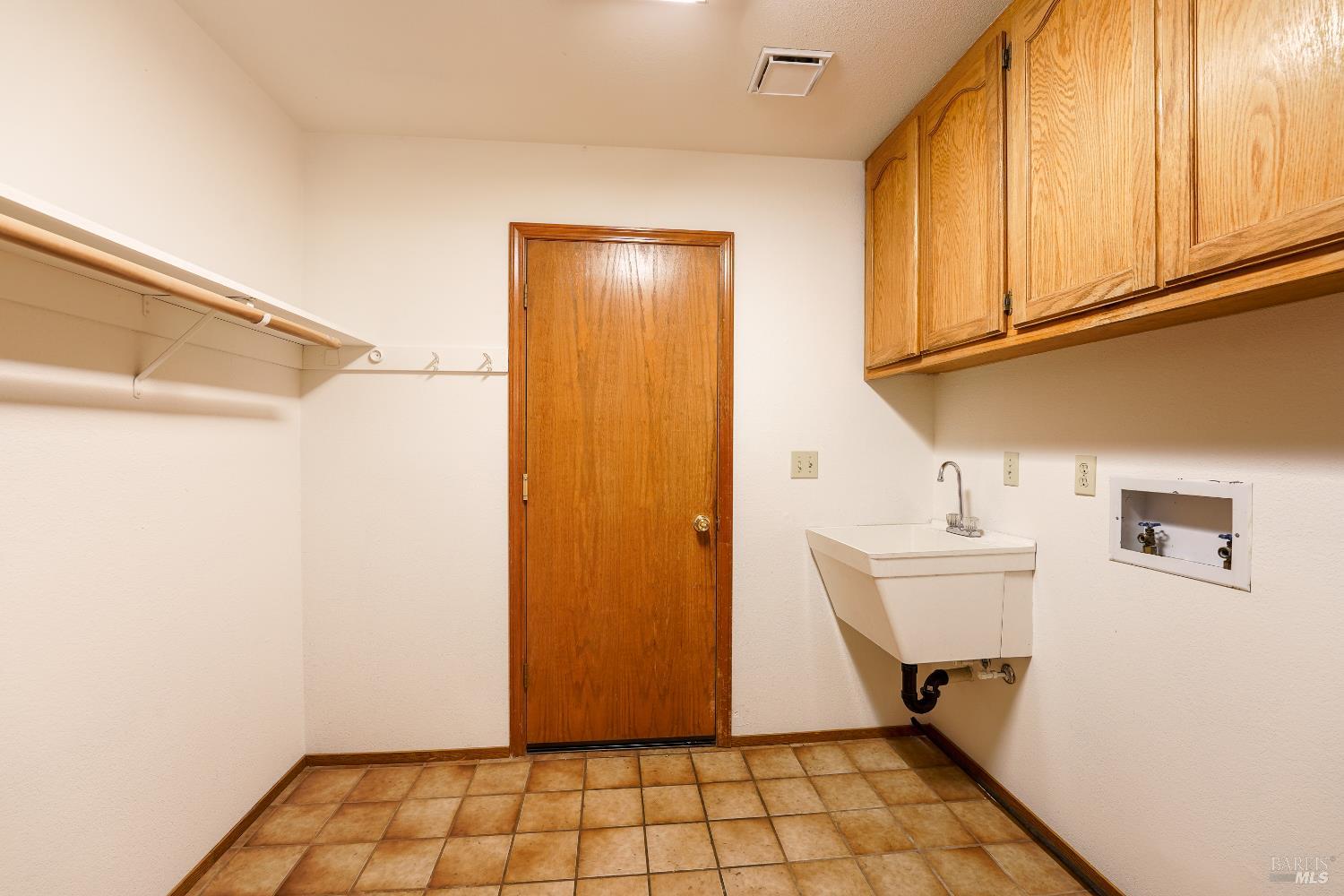 301 Toyon Road Ukiah CA 95482