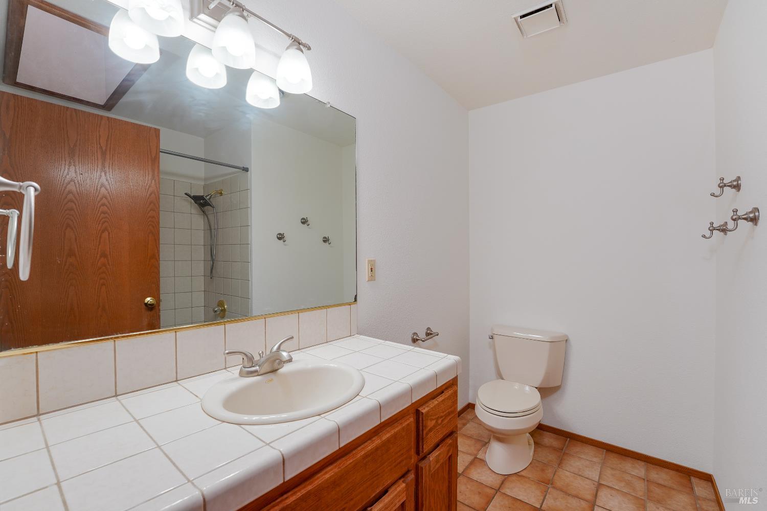 301 Toyon Road Ukiah CA 95482