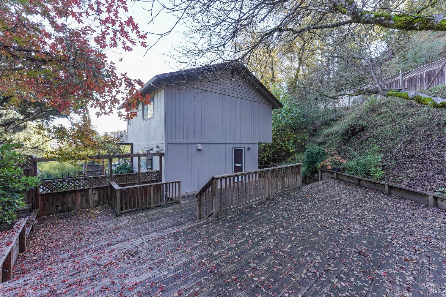 301 Toyon Road Ukiah CA 95482