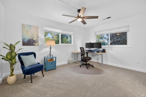 2484 College Park Circle Santa Rosa CA 95401