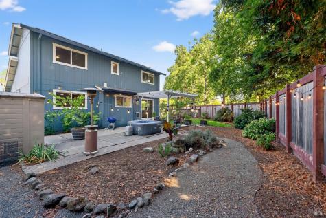 2484 College Park Circle Santa Rosa CA 95401