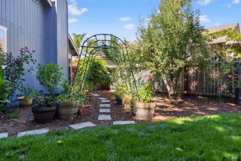 2484 College Park Circle Santa Rosa CA 95401