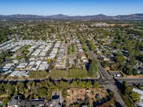 2484 College Park Circle Santa Rosa CA 95401