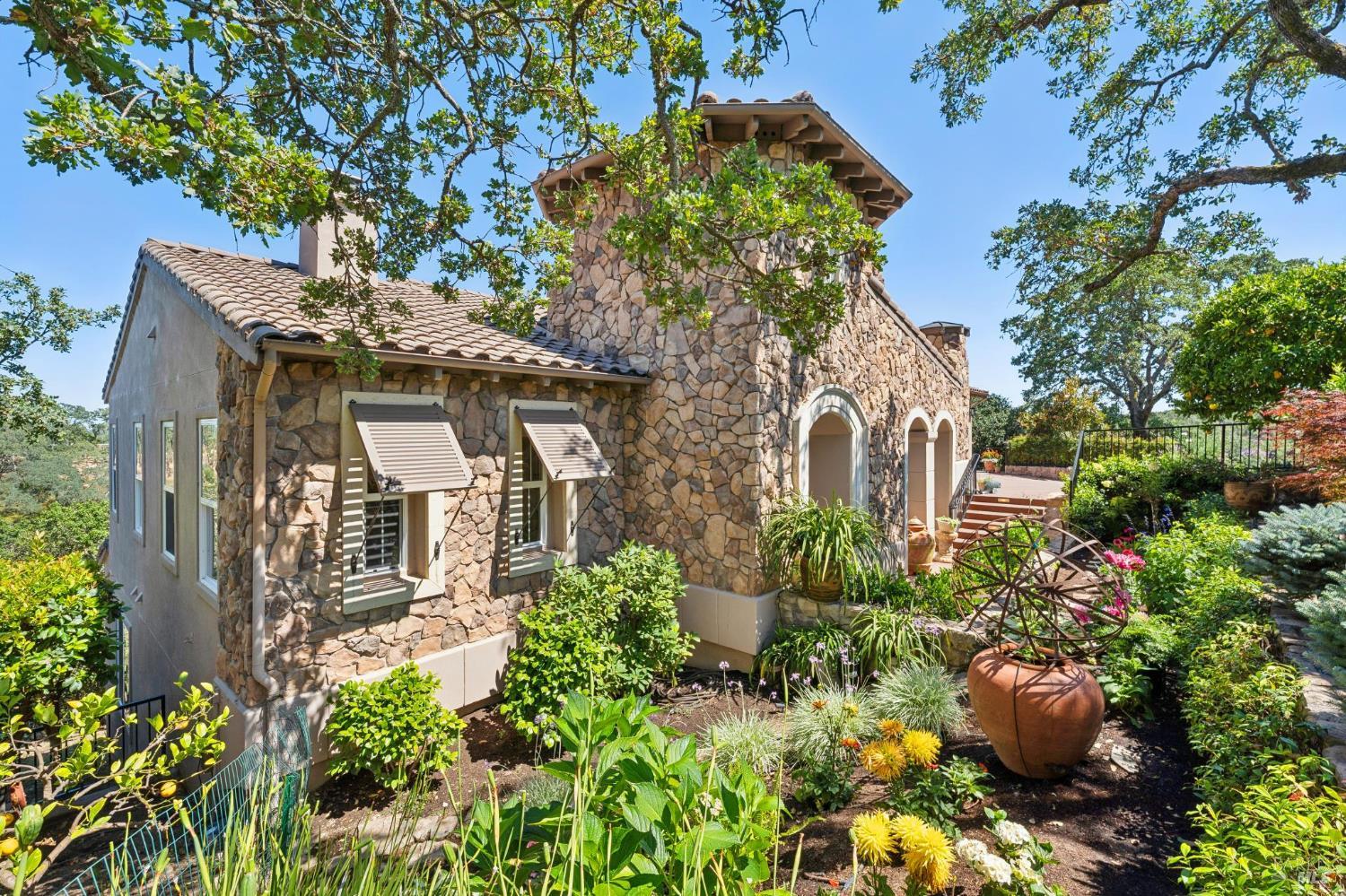 115 Stonetree Lane Novato CA 94945