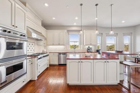 115 Stonetree Lane Novato CA 94945