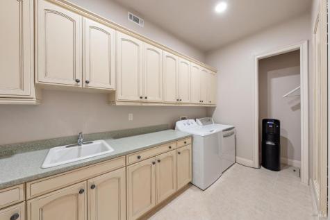 115 Stonetree Lane Novato CA 94945