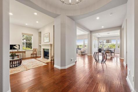 115 Stonetree Lane Novato CA 94945