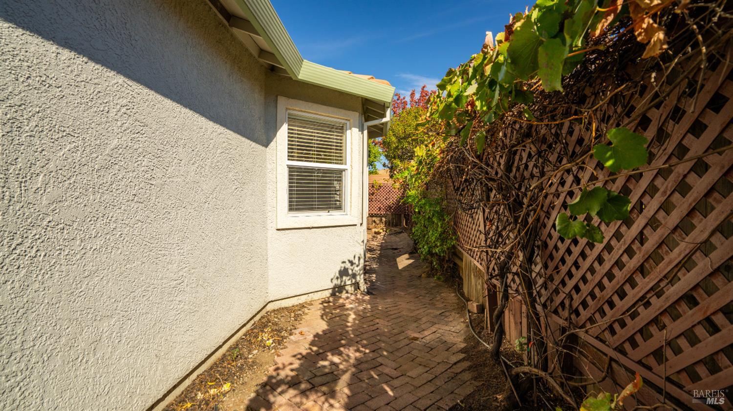 3295 Lagunita Circle Fairfield CA 94533