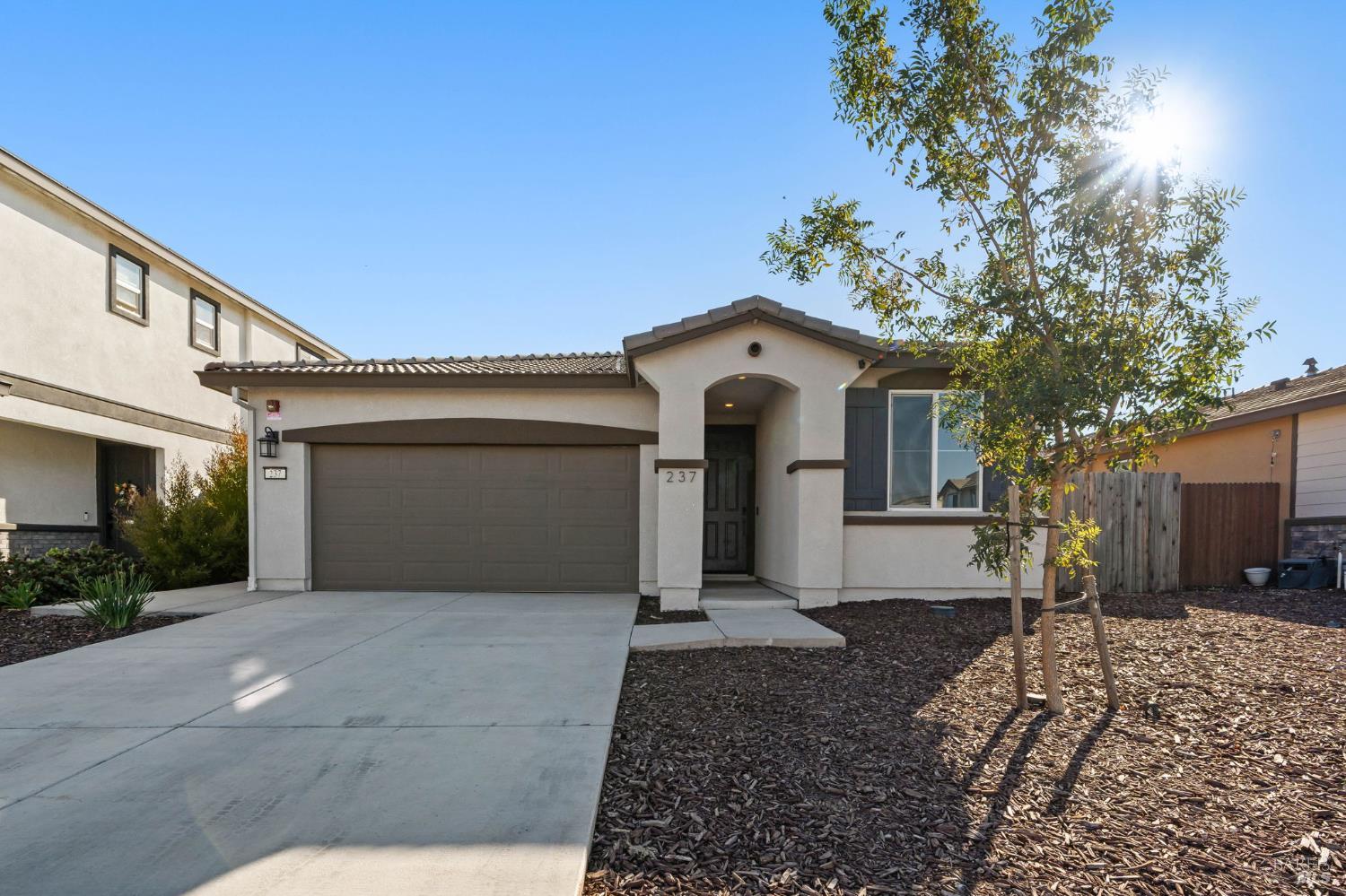 237 Ryde Street Vacaville CA 95687
