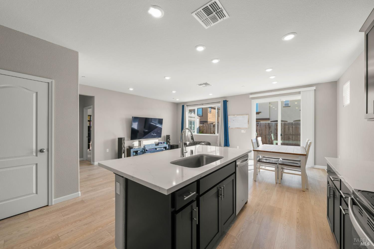 237 Ryde Street Vacaville CA 95687