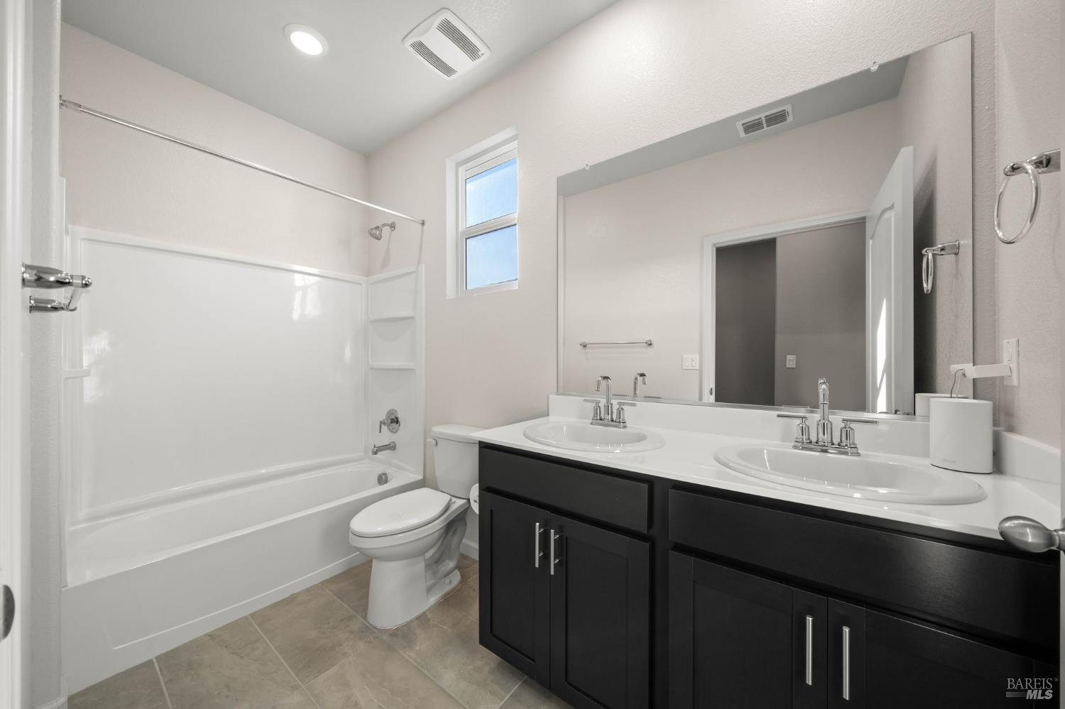 237 Ryde Street Vacaville CA 95687