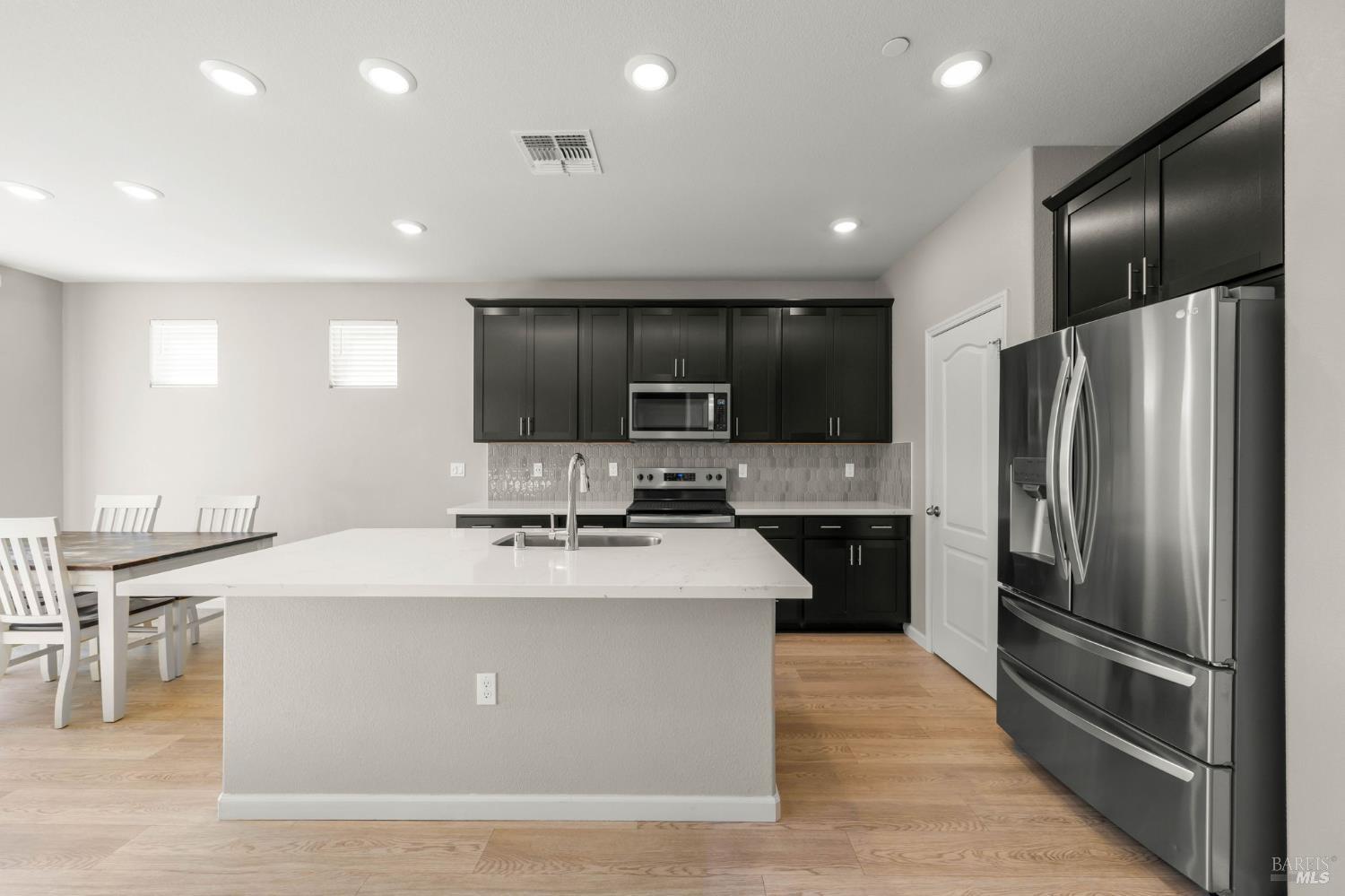 237 Ryde Street Vacaville CA 95687