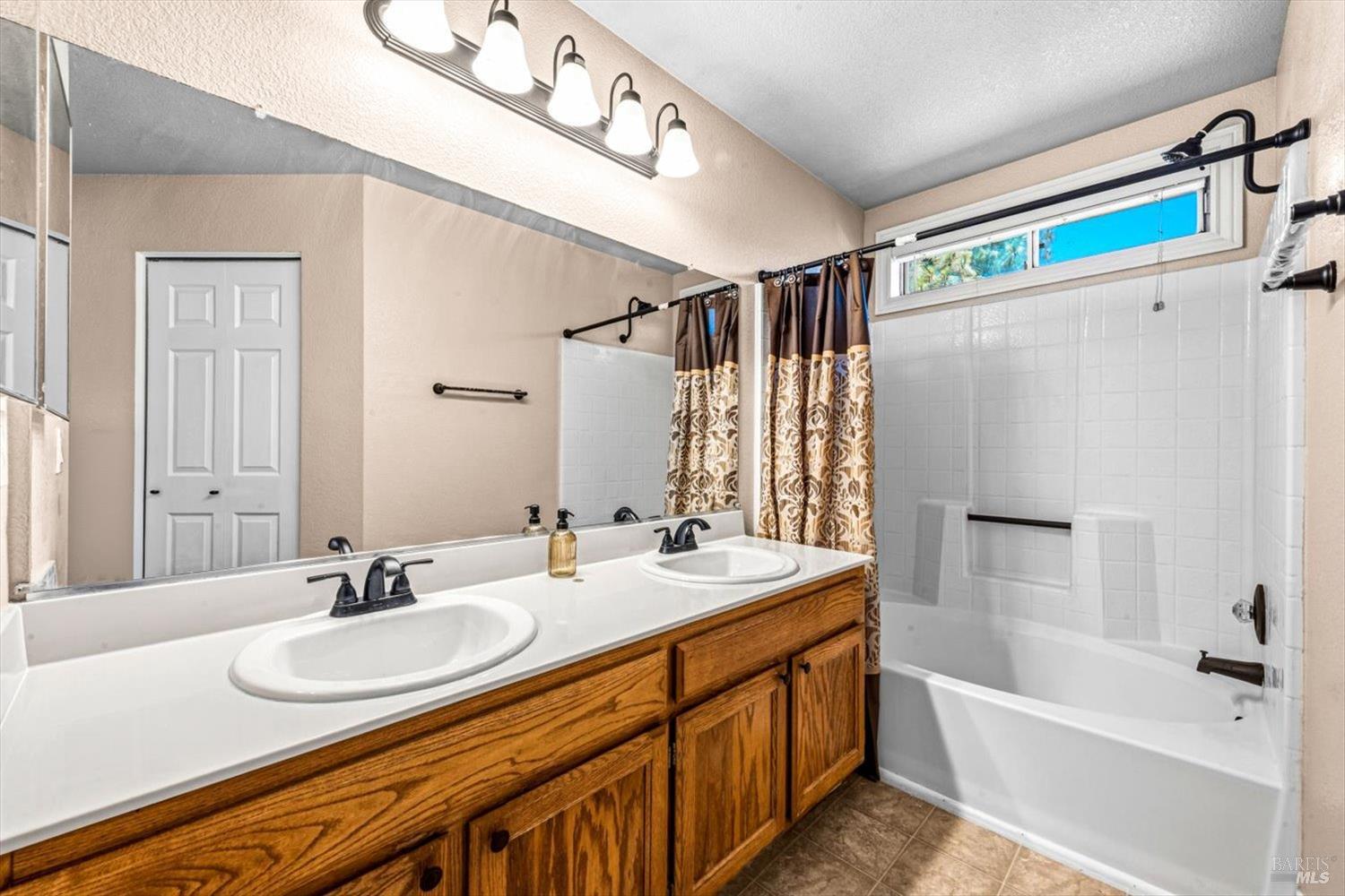 266 Tamarisk Circle Suisun City CA 94585