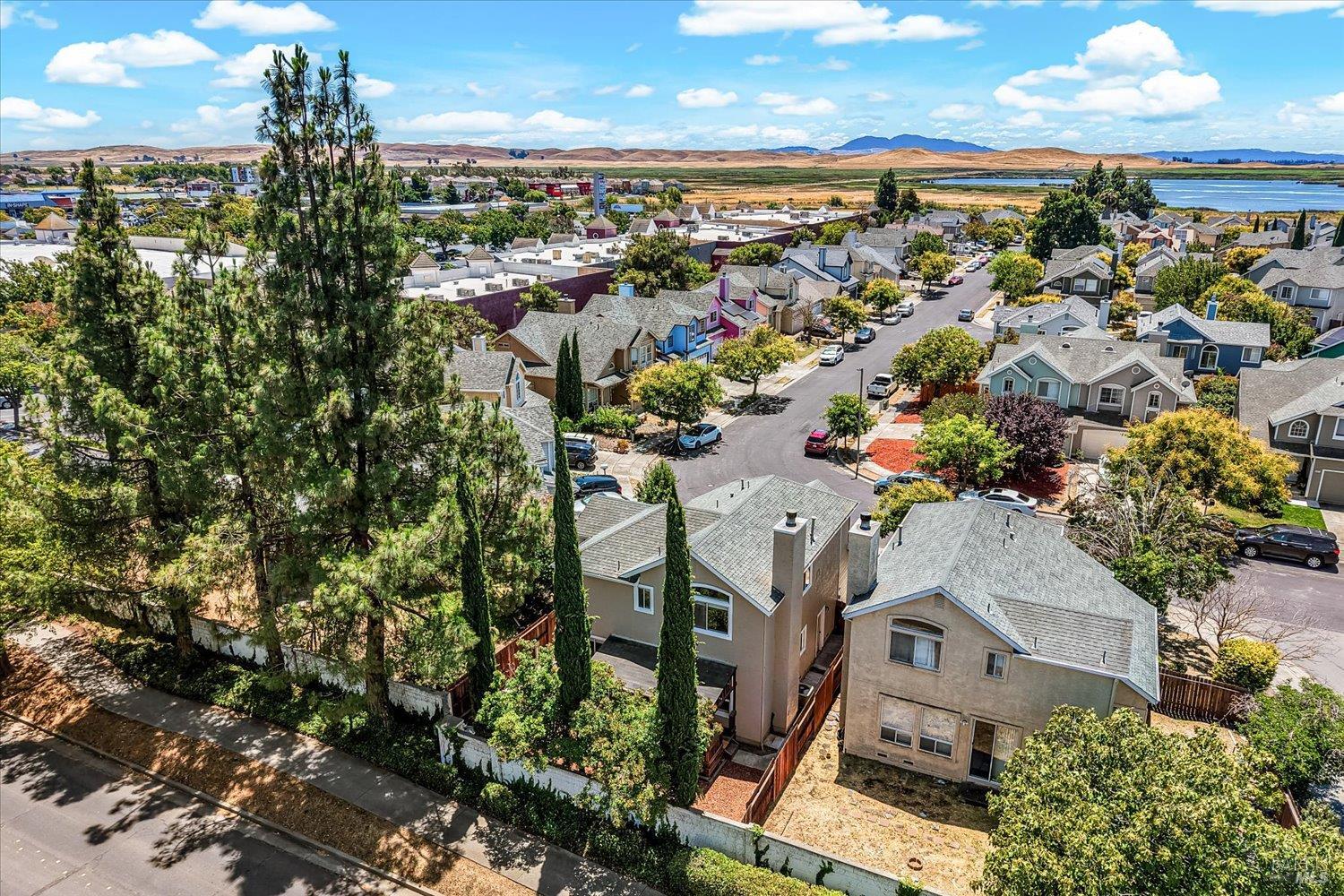 266 Tamarisk Circle Suisun City CA 94585