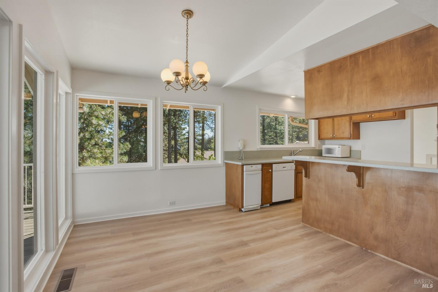 19985 Northwoods Drive Lakehead CA 96051